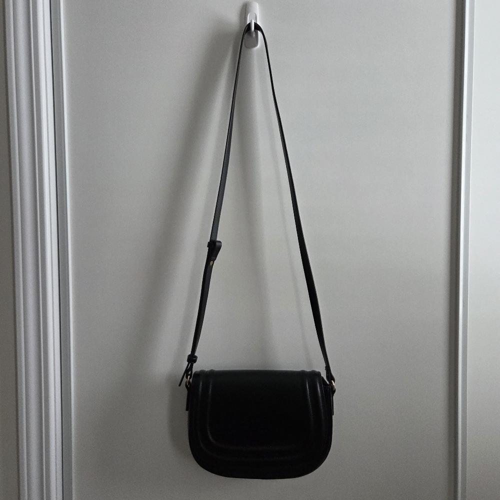 Old Navy Faux Leather Crossbody Bag